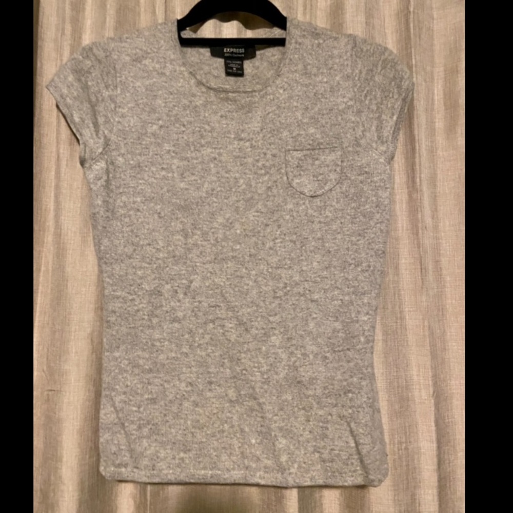 Gray Express Short Sleeve Cashmere Top